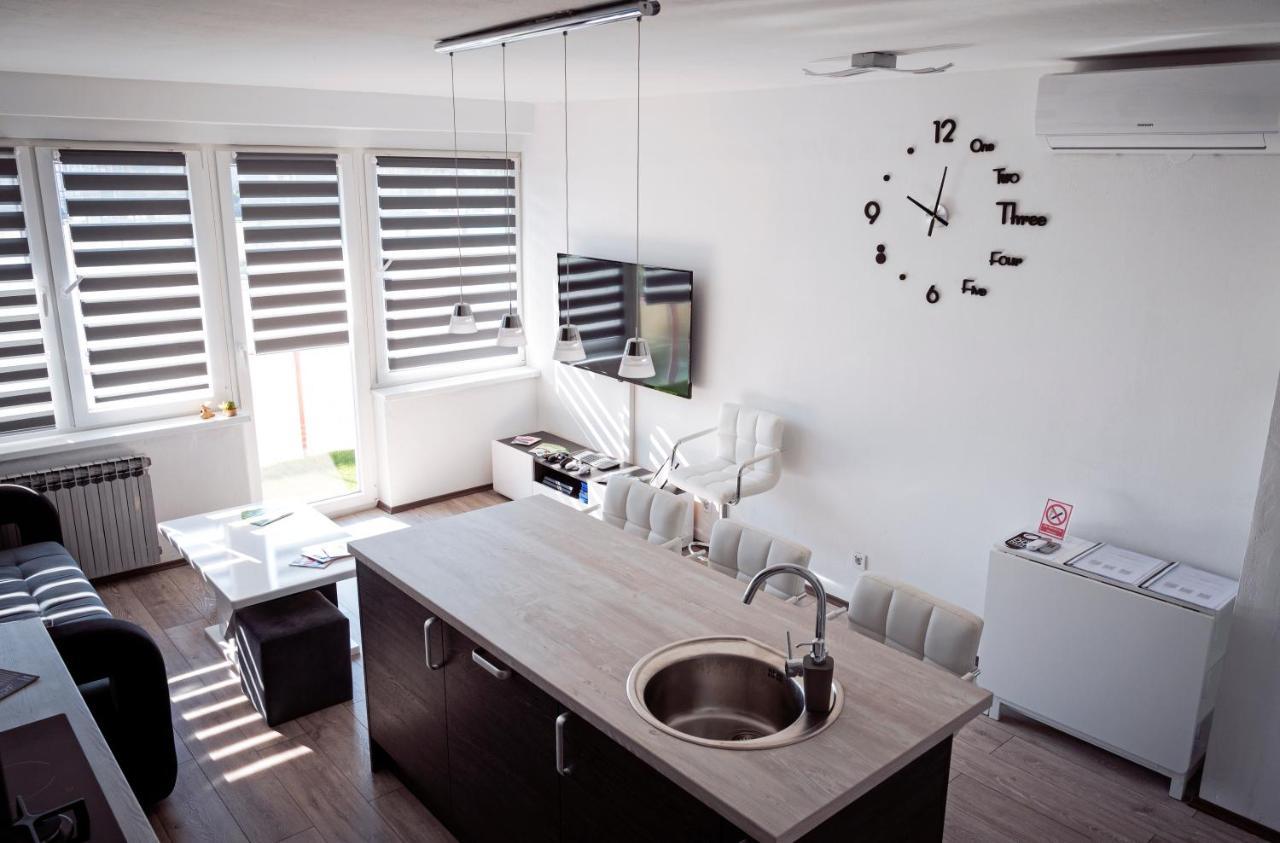 Treba Malo Odmorit - Self Check-In Option, Family Room, Ps4 Pro, Free Parking Karlovac Extérieur photo
